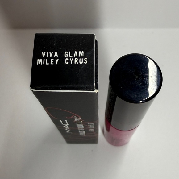 MAC Cosmetics LE Viva Glam Miley Cyrus - Picture 2 of 4